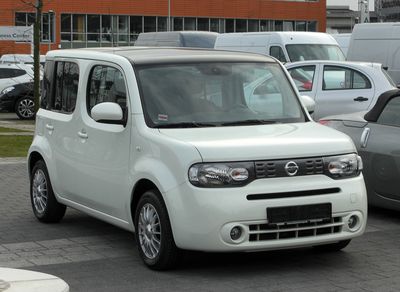 Автостекла Nissan Cube Z12 c установкой в Москве